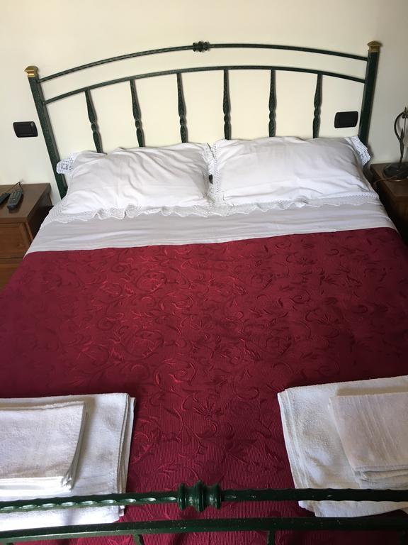 Appartamenti E Camere Il Poggio Di D'Angeli Lidia Auditore Exterior foto