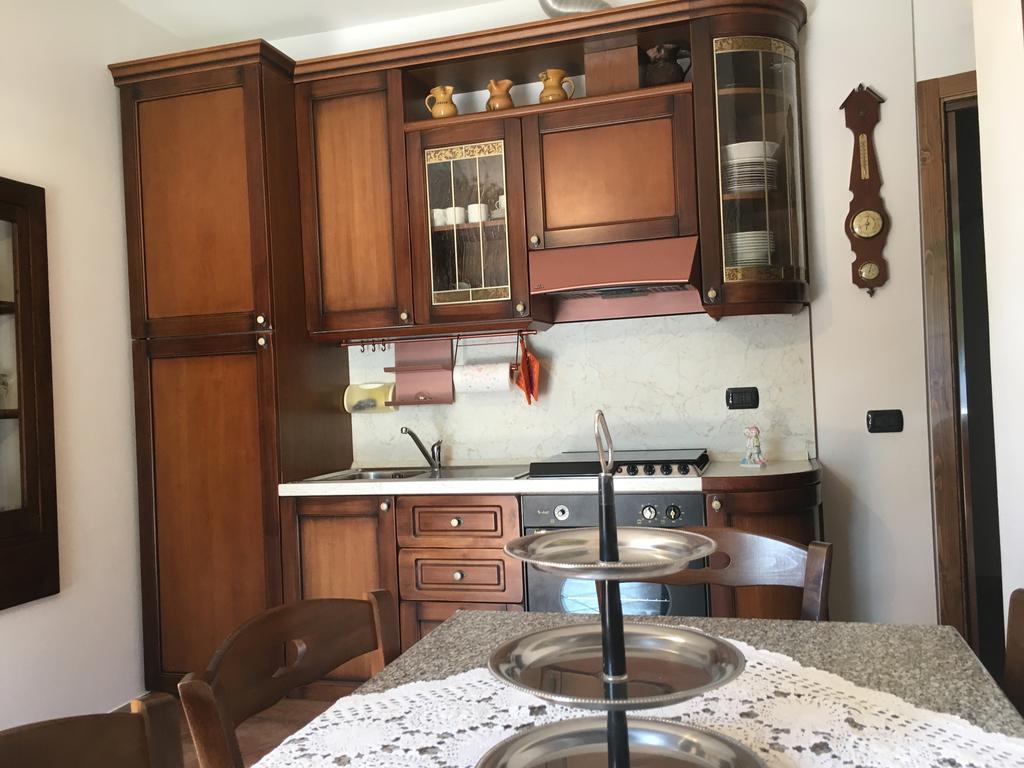 Appartamenti E Camere Il Poggio Di D'Angeli Lidia Auditore Exterior foto