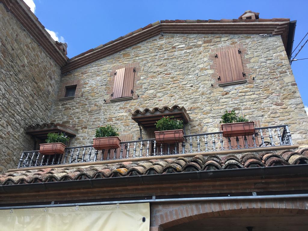Appartamenti E Camere Il Poggio Di D'Angeli Lidia Auditore Exterior foto