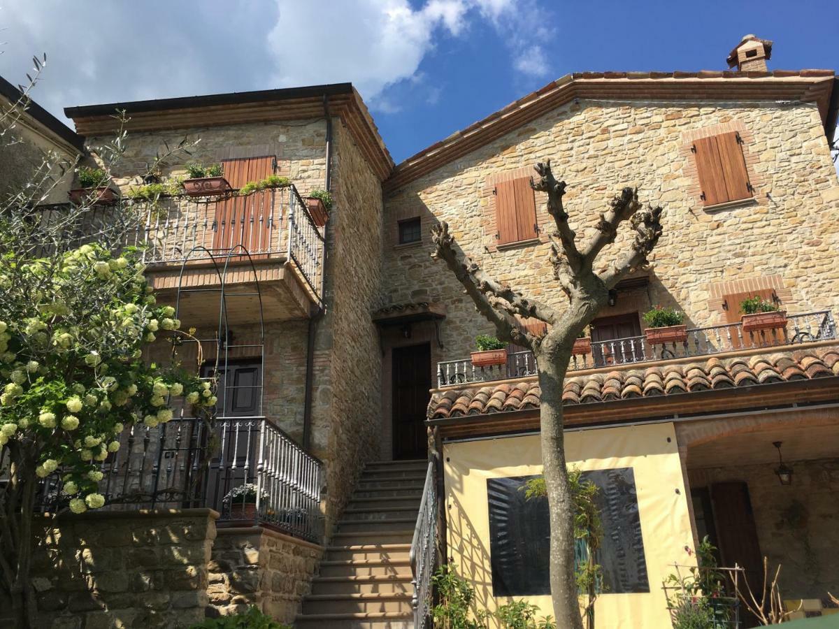 Appartamenti E Camere Il Poggio Di D'Angeli Lidia Auditore Exterior foto