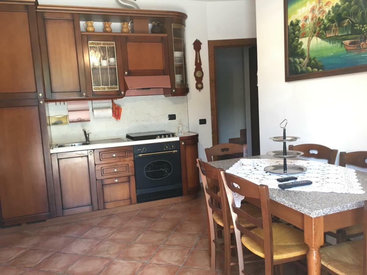 Appartamenti E Camere Il Poggio Di D'Angeli Lidia Auditore Exterior foto